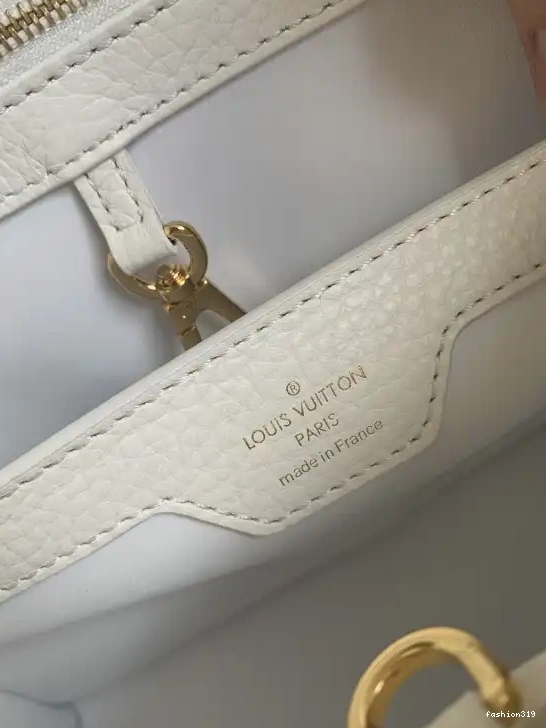 CAPUCINES BB VUITTON LOUIS 0406